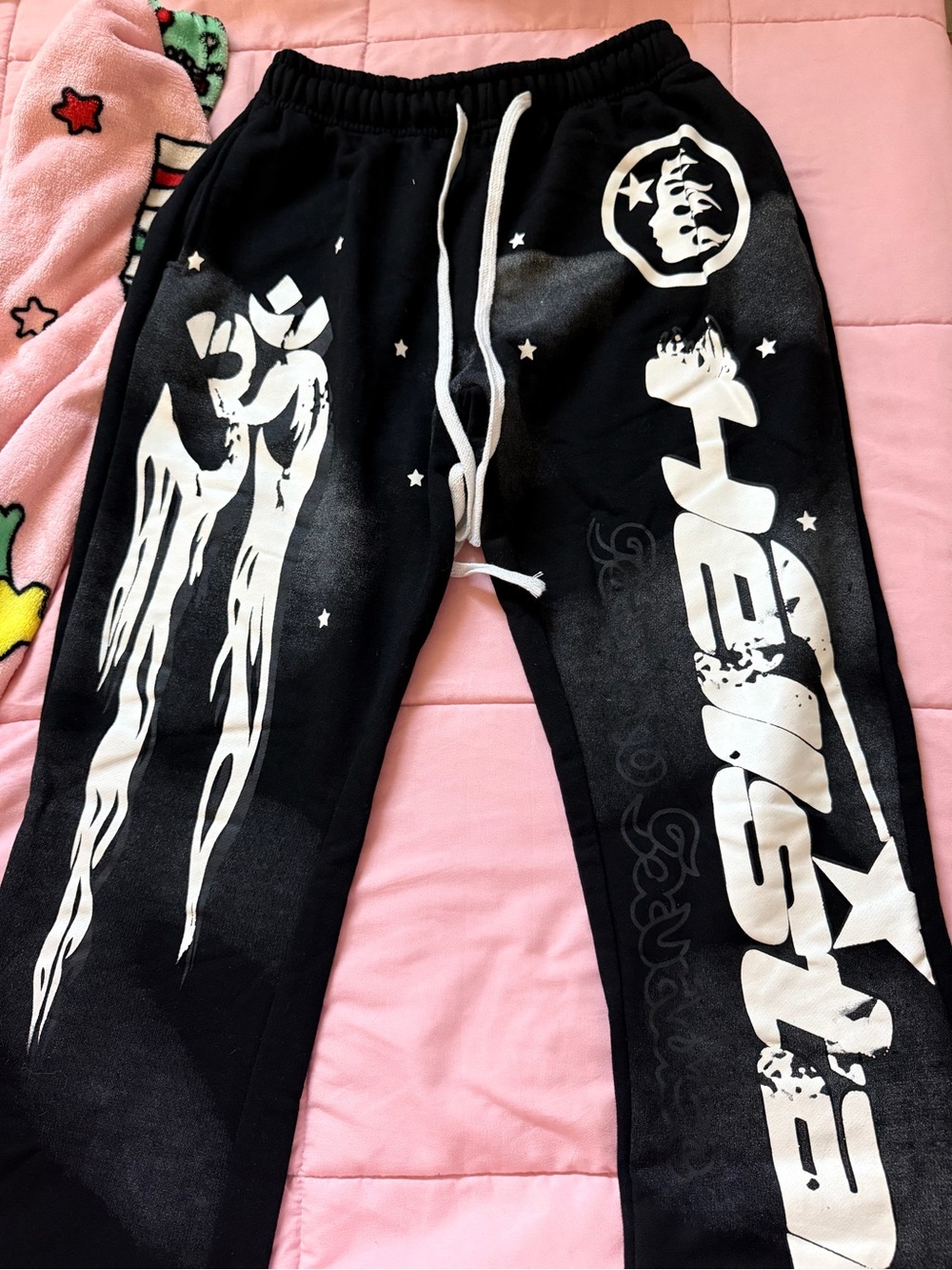 Black Graphic Men's Jogger Sweatpants with White Print